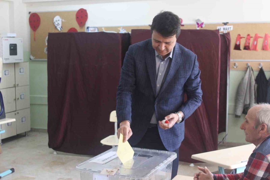 Mahmut Arıkan Oyunu Kullandı