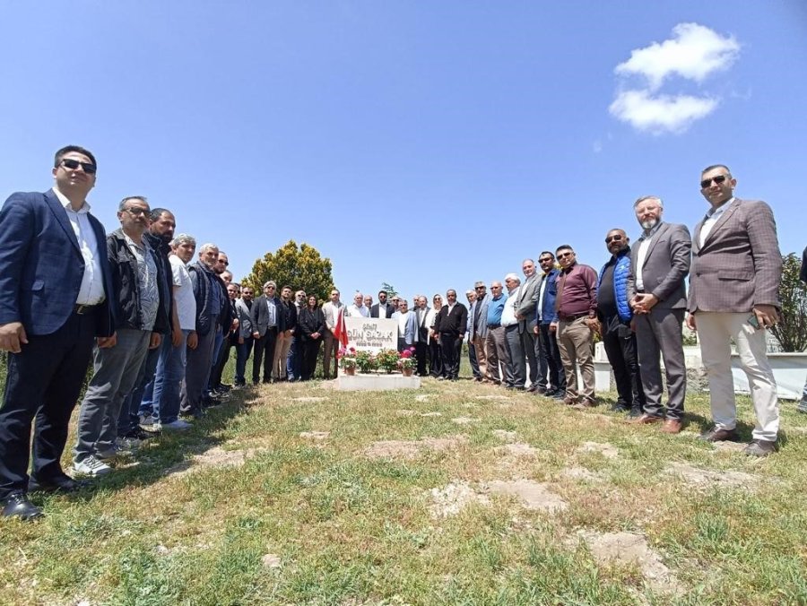 Şehit Gün Sazak Kabri Başında Anıldı