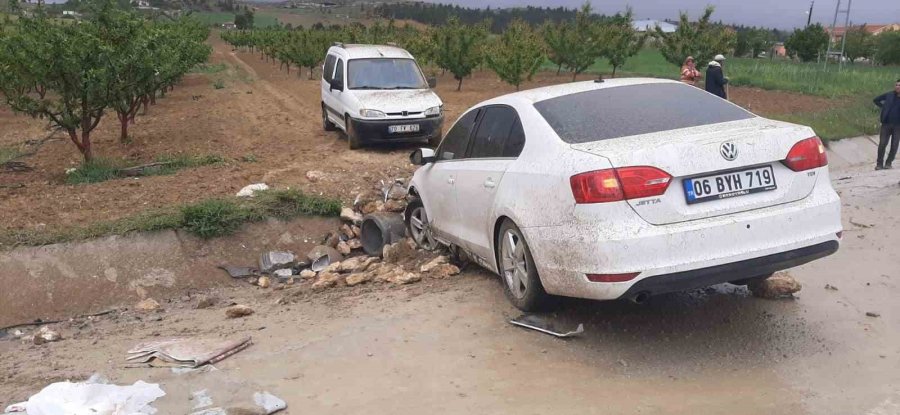 Karaman’da Trafik Kazası: 4 Yaralı
