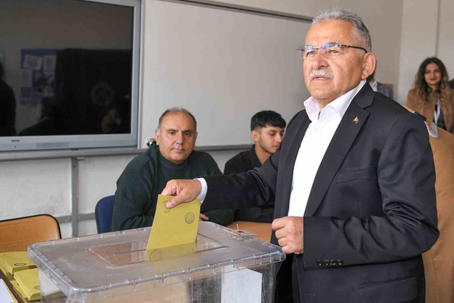 Oyunu Kullanan Başkan Büyükkılıç: “milletimizin İradesine Saygı Duyuyoruz”