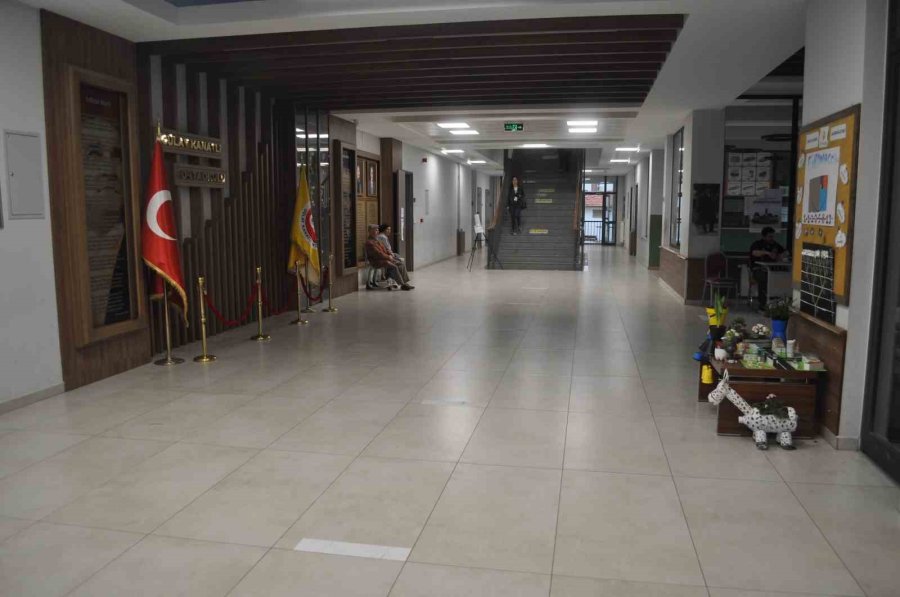 Seçimin Son Saatleri