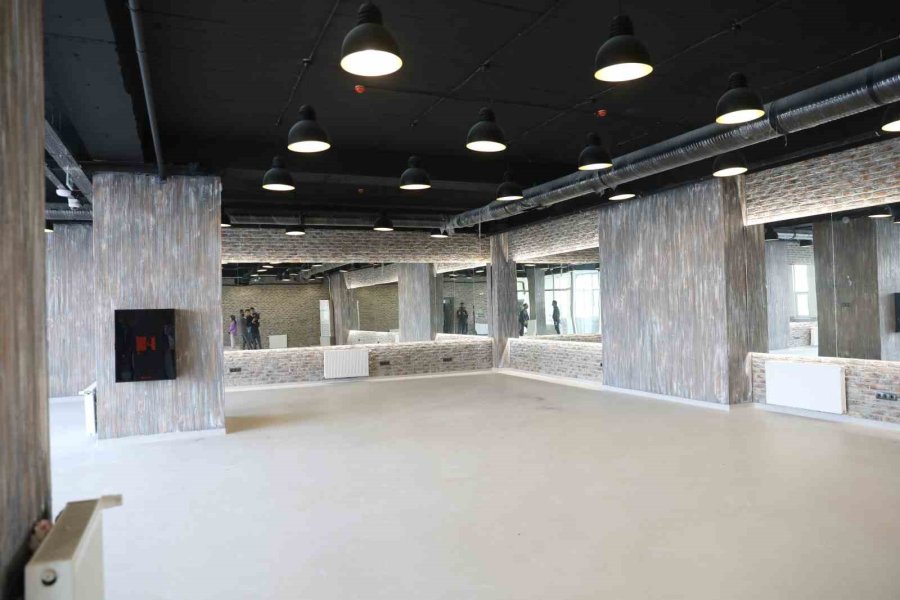 Başkan Çolakbayrakdar: "sosyal Tesislerle Vatandaşların Hayatlarına Dokunuyoruz"