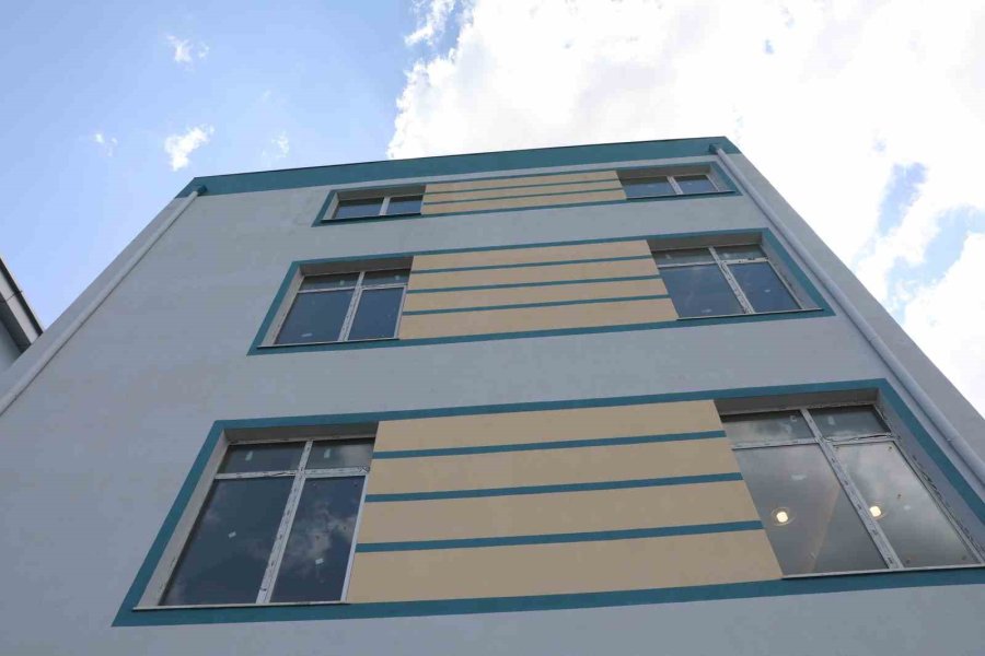 Başkan Çolakbayrakdar: "sosyal Tesislerle Vatandaşların Hayatlarına Dokunuyoruz"