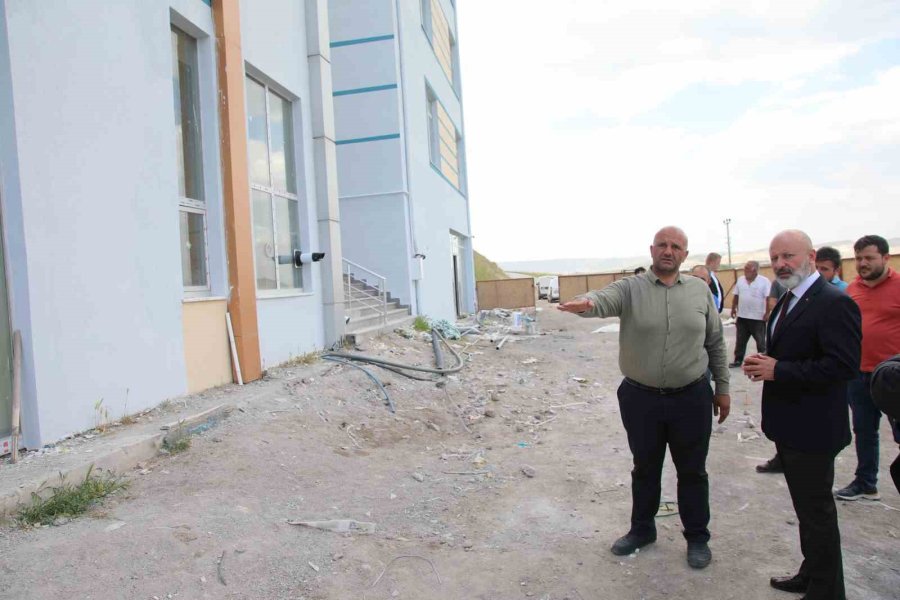 Başkan Çolakbayrakdar: "sosyal Tesislerle Vatandaşların Hayatlarına Dokunuyoruz"