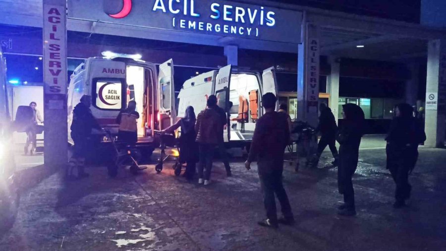 Konya’da İki Otomobil Çarpıştı: 7 Yaralı