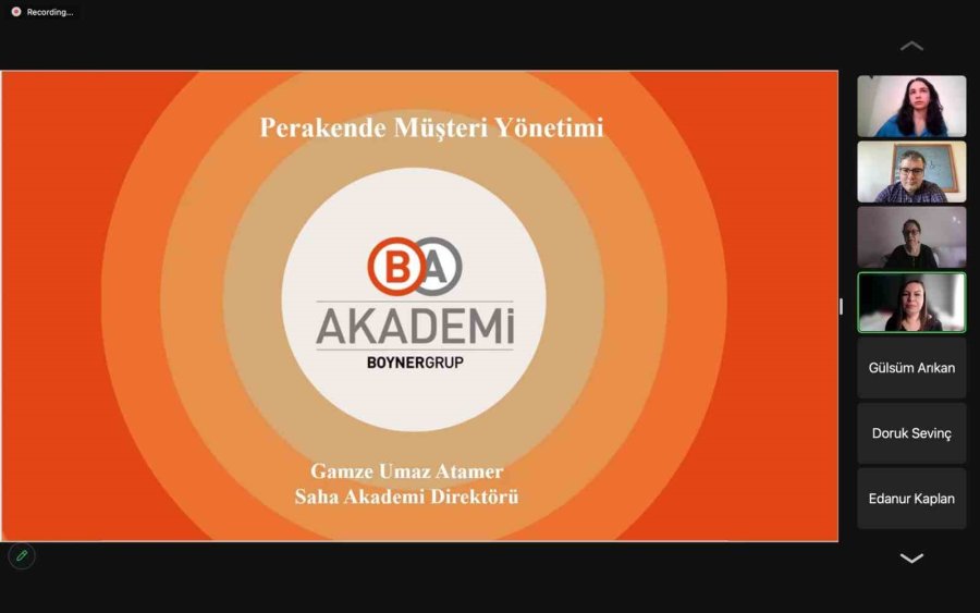 Anadolu Üniversitesi Öğrencilere Yöneticilik Kapılarını Açmaya Devam Ediyor