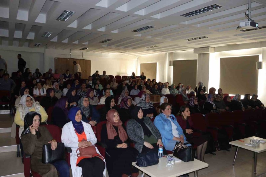 İl Emniyet Müdürü’nden Annelere ’uyuşturucu’ Çağrısı: "çocuğunuzu Ailesi Gibi, Annesi Gibi, Babası Gibi Koruruz"