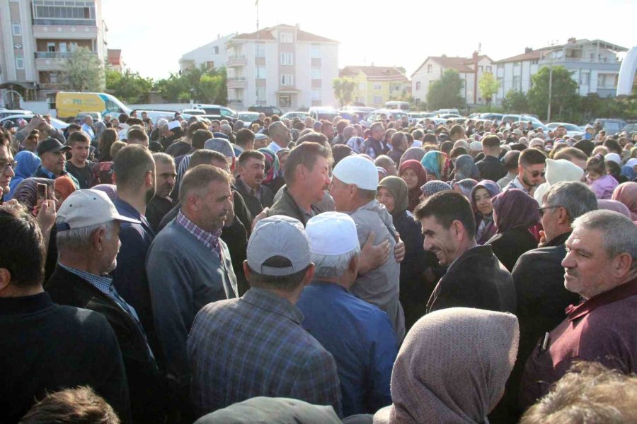 Karaman’da İlk Hacı Kafilesi Dualarla Kutsal Topraklara Uğurlandı