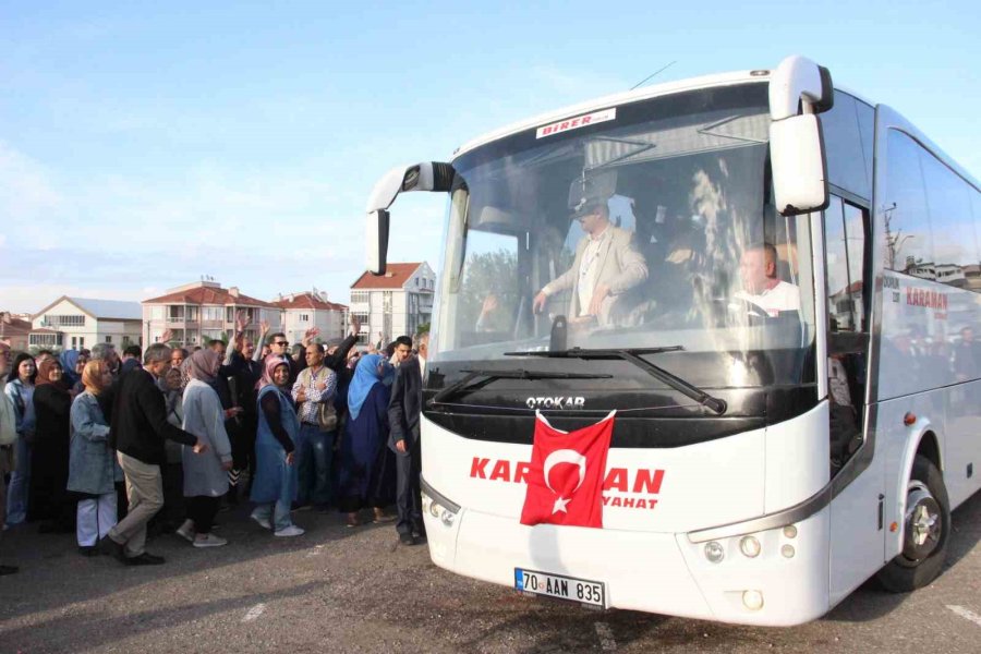 Karaman’da İlk Hacı Kafilesi Dualarla Kutsal Topraklara Uğurlandı