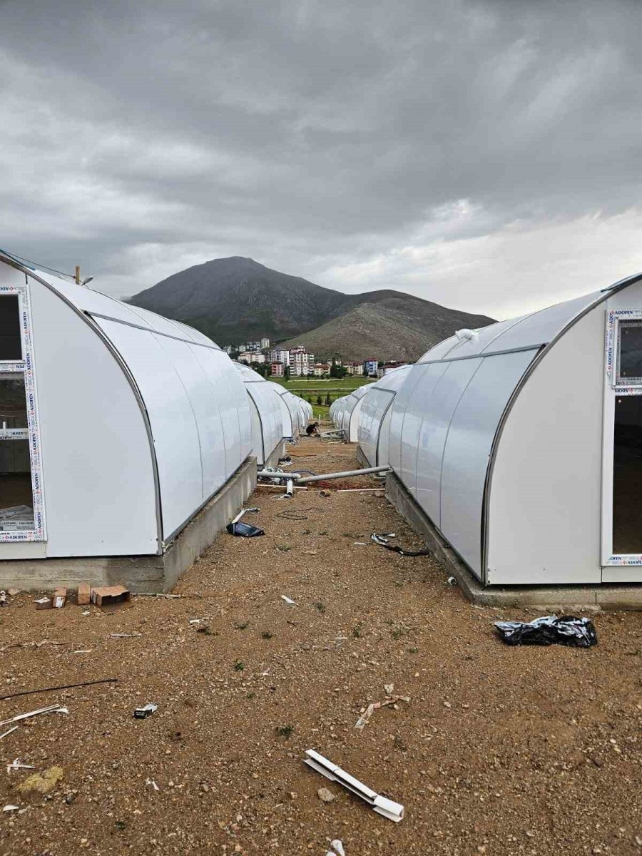 Büyükkılıç: "elbistan’a 100 Konteynerlik Modern Kent Çalışmalarımız Sürüyor"