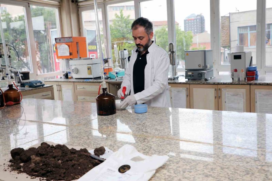 1.500 Çiftçinin Toprak Analizi Talas Belediyesi’nden