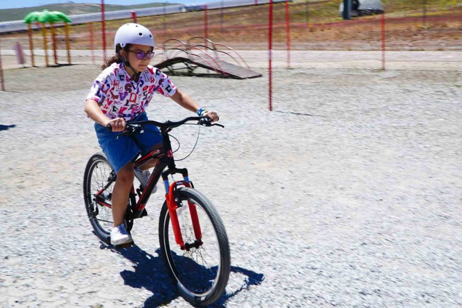 Erciyes’te Bisiklet Ve Aktivite Parkı Sezonu Açıldı