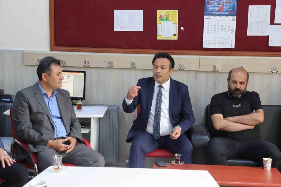 Kayseri’de Eğitim Camiasından Depremzedeler İçin 100 Konteyner