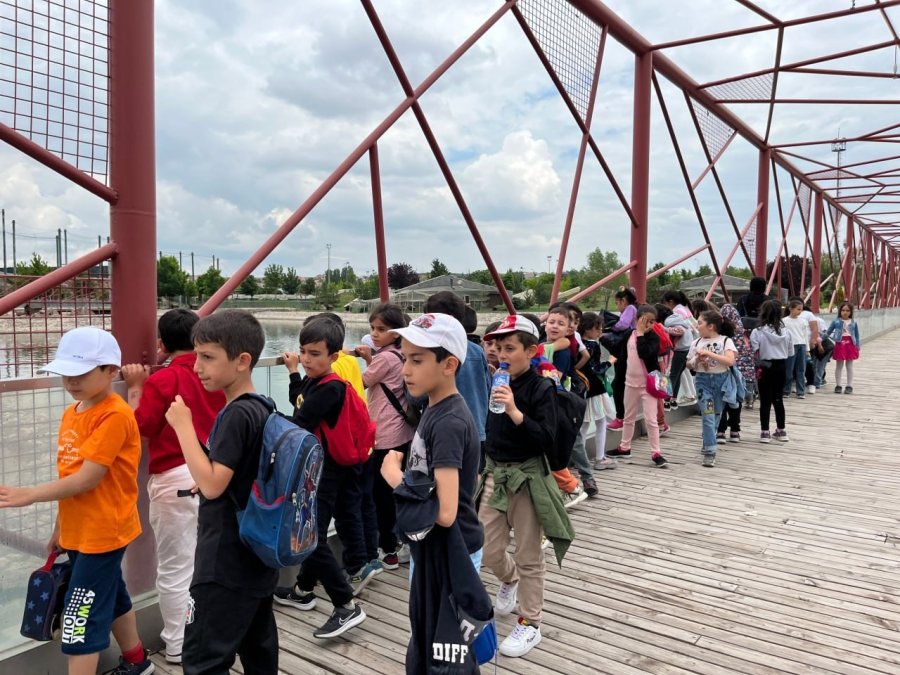 İl Milli Eğitim Müdürü Verdiği Sözü Tuttu, Öğrenciler Unutulmaz Bir Gün Yaşadı