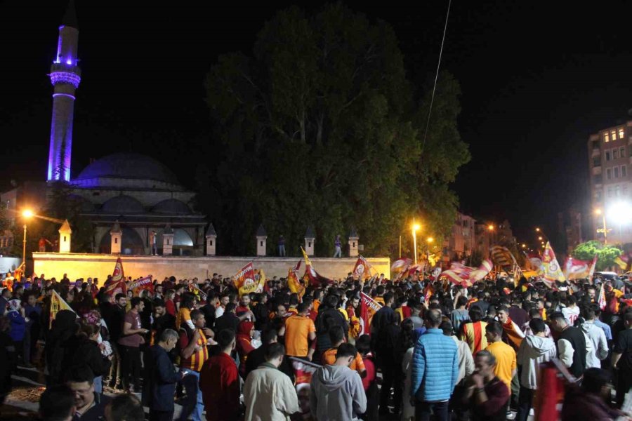 Galatasaray’ın Şampiyonluğu Karaman’da Coşkuyla Kutlandı