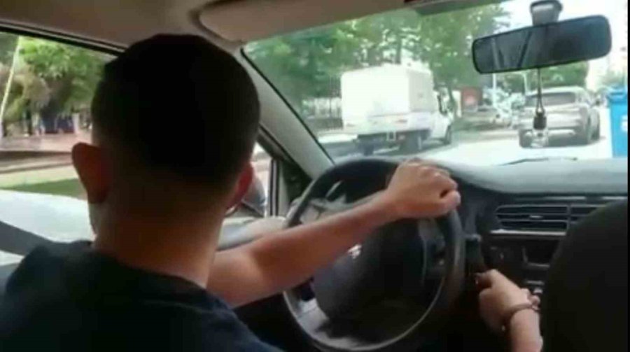 Polis İle Taksici Müşteri Kılığına Girdi, Korsan Taksici Siren Seslerini Duyunca Neye Uğradığını Şaşırdı