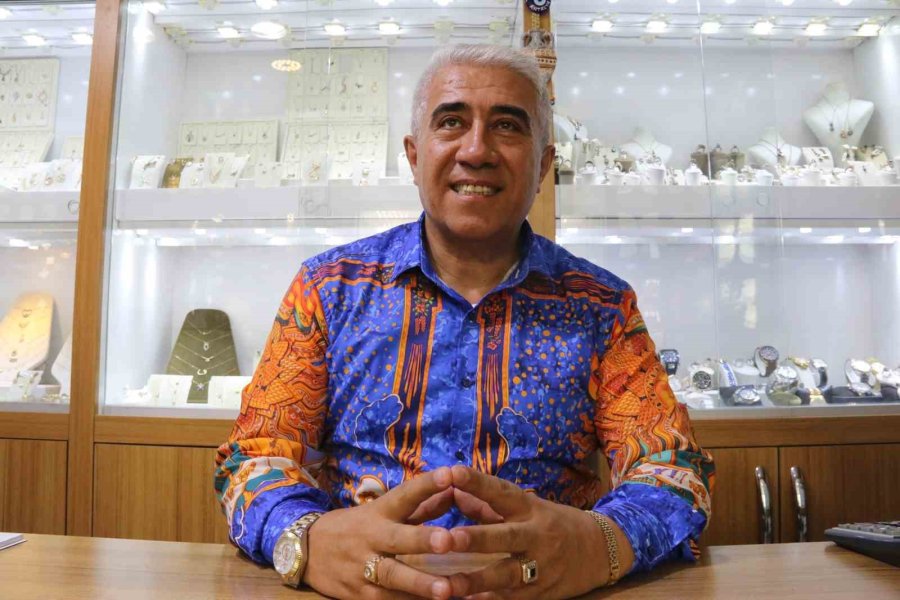 40 Yıl Önce Köydeki Markette Kurduğu Hayalini Şehirde Gerçekleştirmenin Gururunu Taşıyor