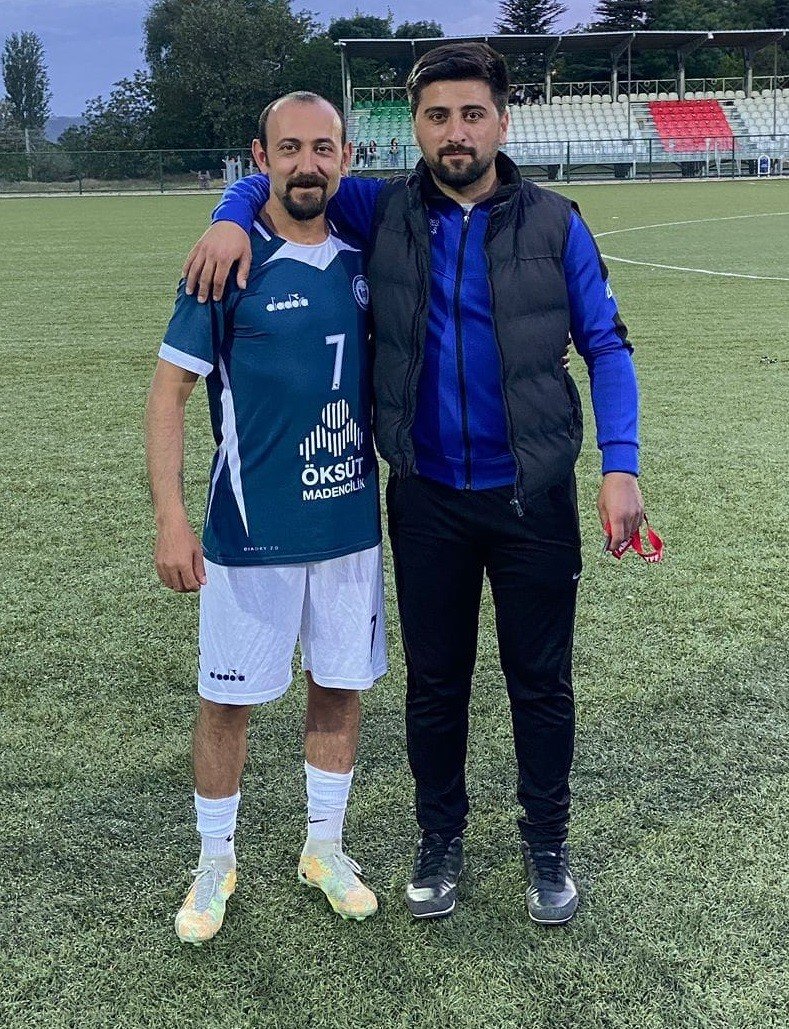 Arif Toker Futbolculuk Kariyerini Noktaladı