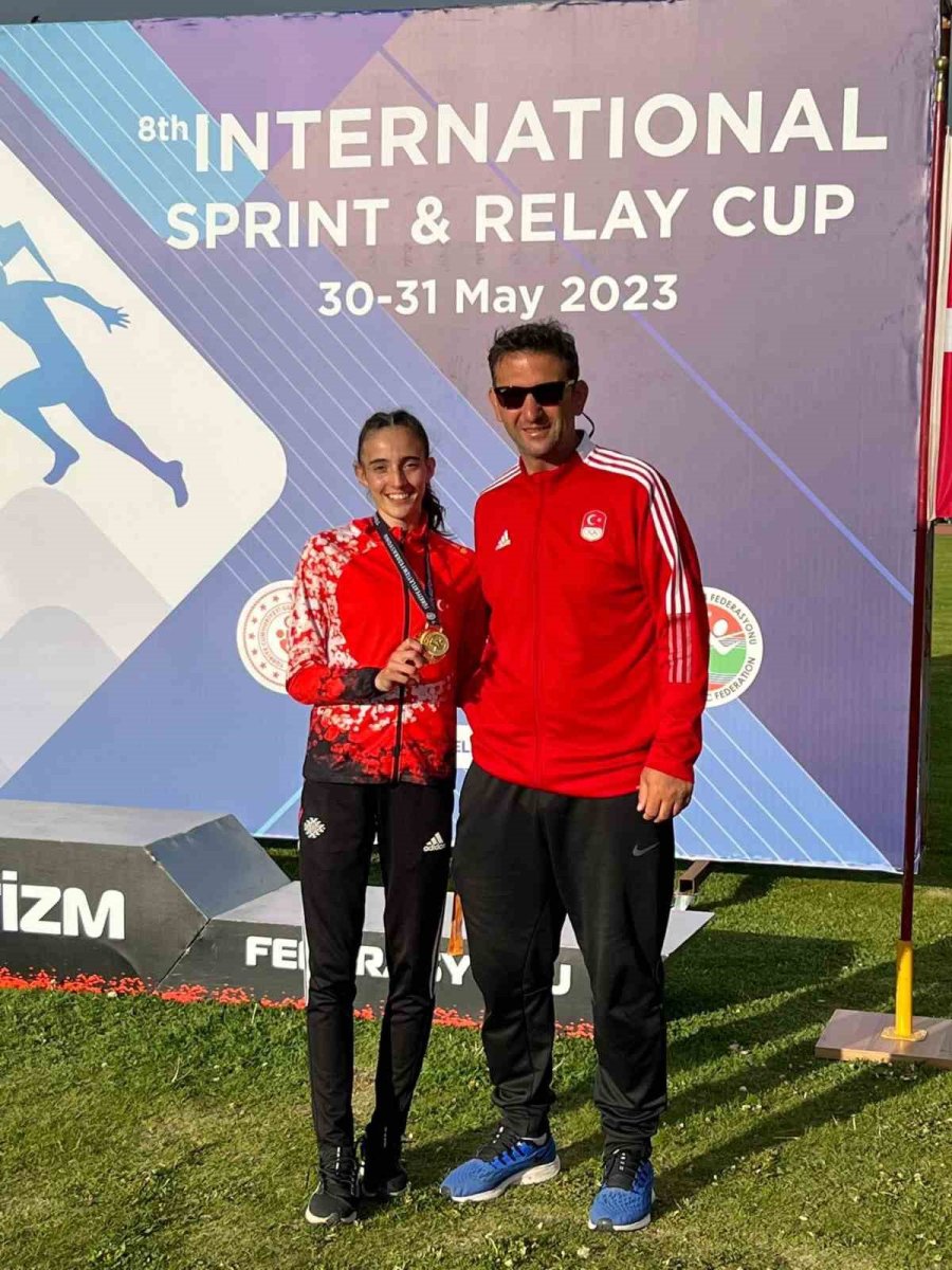 Eskişehirli Genç Atlet Madalyalarına Bir Yenisini Ekledi