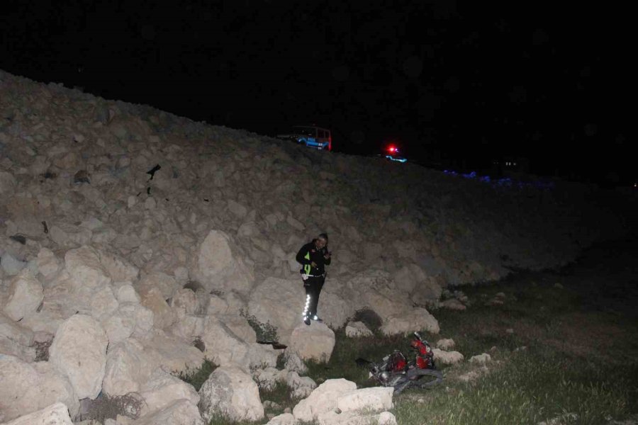 Karaman’da Şarampole Uçan Motosiklet Sürücüsü Hayatını Kaybetti