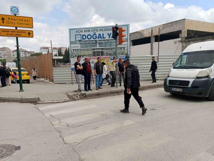 Vatandaşların Kepçe İzleme Geleneği Devam Ediyor