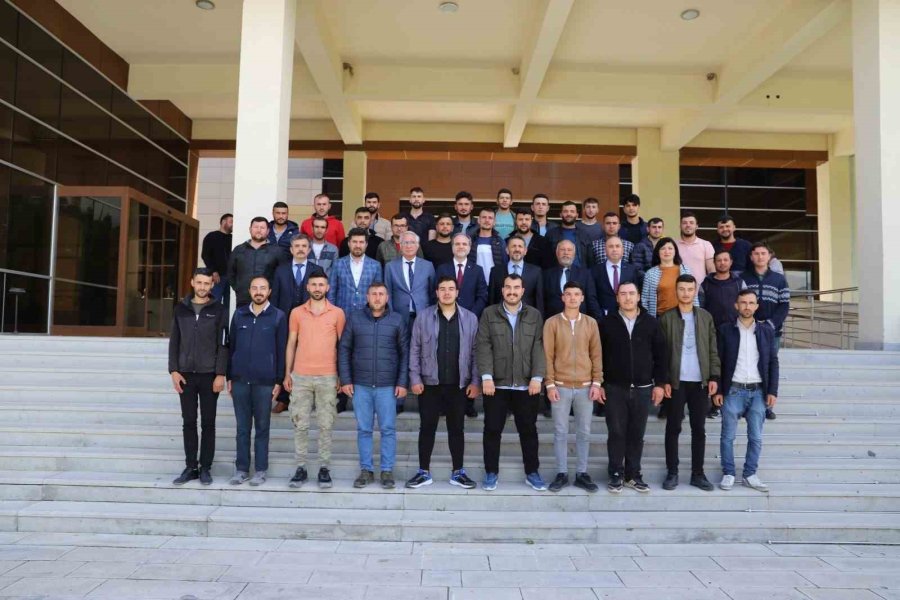 Üniversite Tarım İşçilerine Yüzde 45 Zam Yapıldı