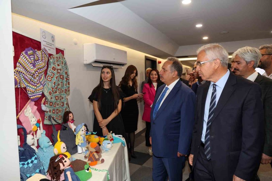 Talas’ta ’özel Ve Güzel’ Bir Sergi