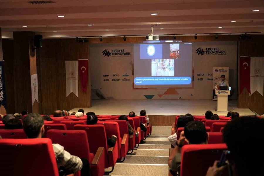 Bootcamp Erciyes Çerçevesinde ‘how To Be Freelancer’ Eğitimi Verildi