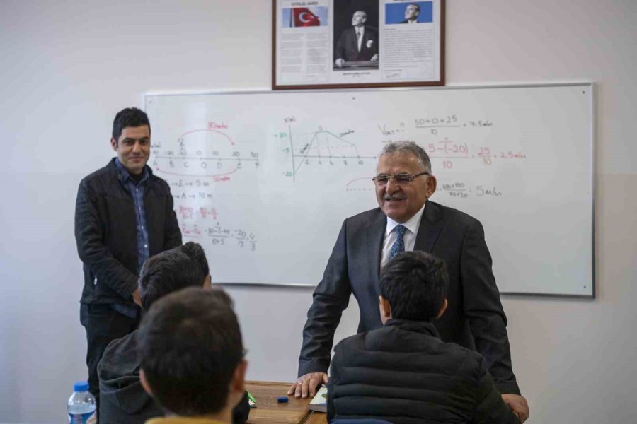 Başkan Büyükkılıç: "lgs’de Ter Dökecek Öğrencilerimize Başarılar Diliyorum"