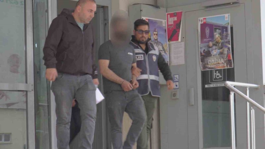 Kayseri’de Aranan Şahıslara Eş Zamanlı Operasyonda 25 Kişi Yakalandı