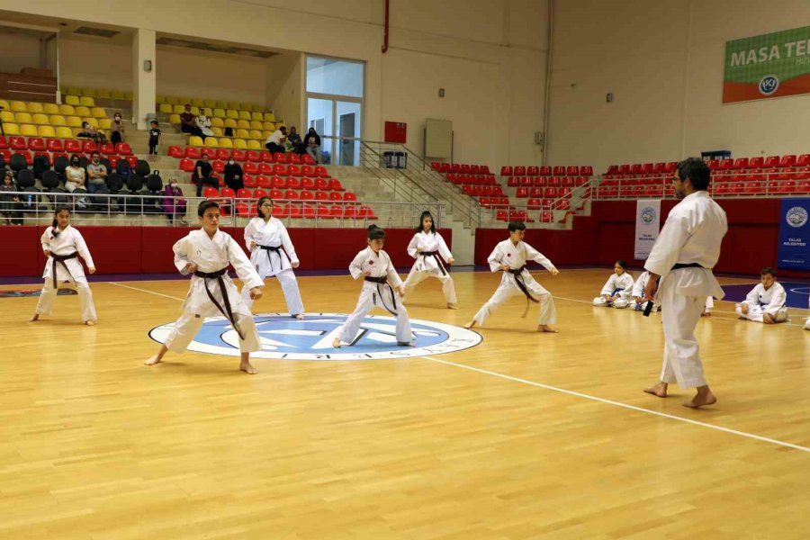 Talas Sporcu Fabrikasına Kayıtlar Başladı