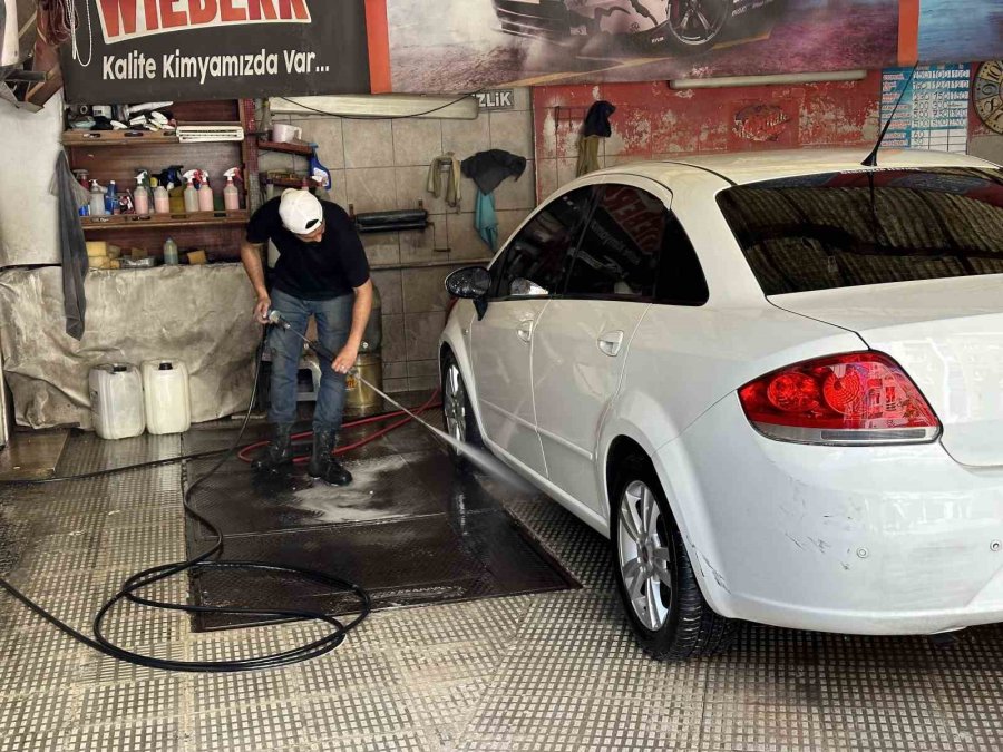 Oto Yıkamacıların Umudu Temmuza Kaldı