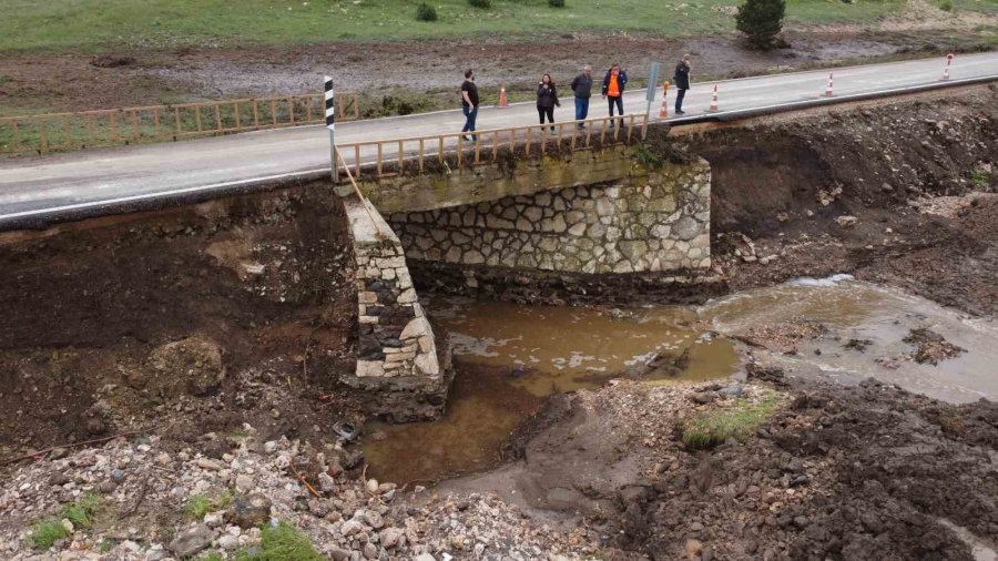 Selin Vurduğun Seyitgazi’de Yaralar Sarılıyor