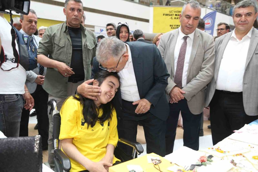 Bir Anneden Başkan Büyükkılıç’a: “sizin Hakkınızı Ödeyemem”