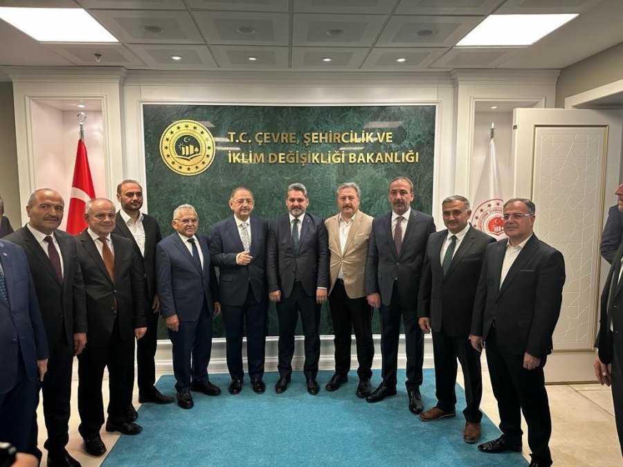 Başkan Büyükkılıç, Bakan Özhaseki’nin Devir Teslim Törenine Katıldı