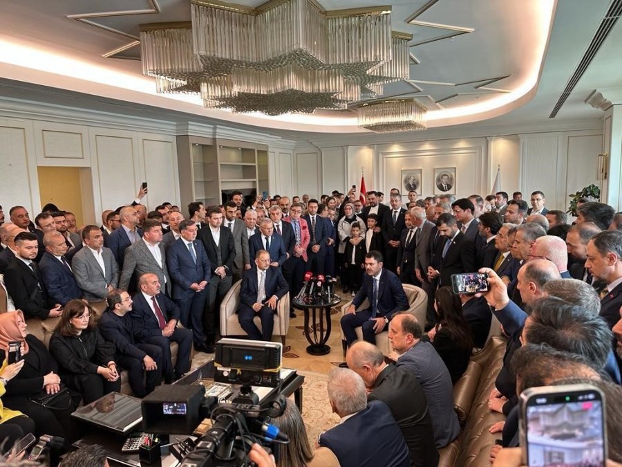 Başkan Büyükkılıç, Bakan Özhaseki’nin Devir Teslim Törenine Katıldı