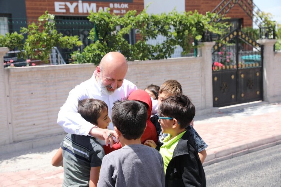 Başkan Çolakbayrakdar: "kocasinan’ın Her Bir Noktasında Çalışmamız Var"