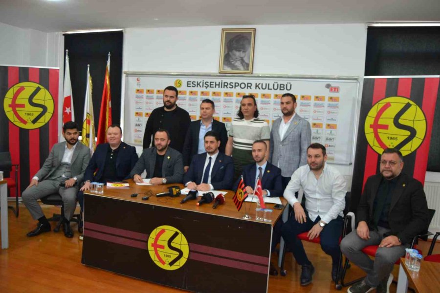 Eskişehirspor Küme Düşmenin Kaldırılmasını İstiyor