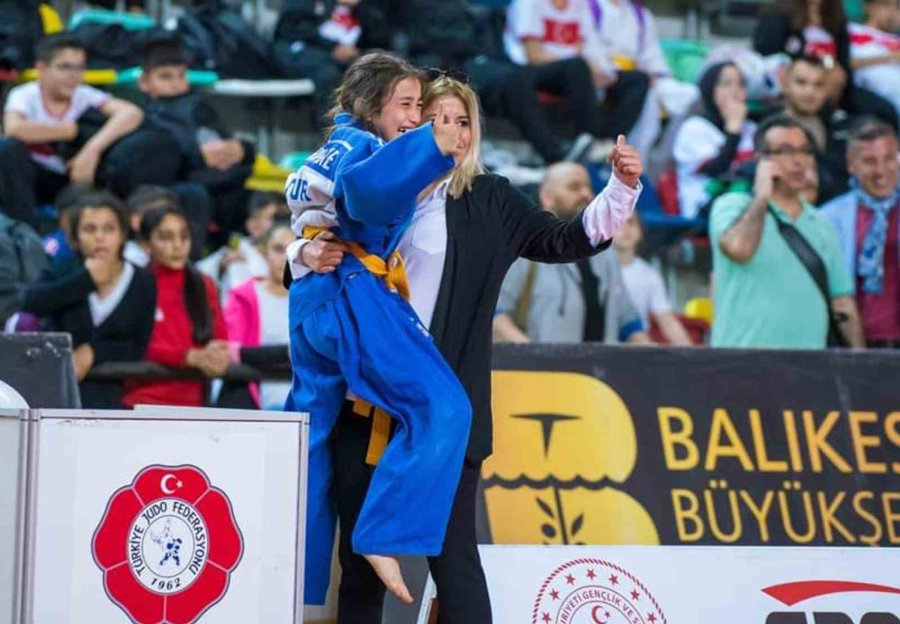 İlk Kez Katıldığı Judo Şampiyonada Türkiye Üçüncüsü Oldu