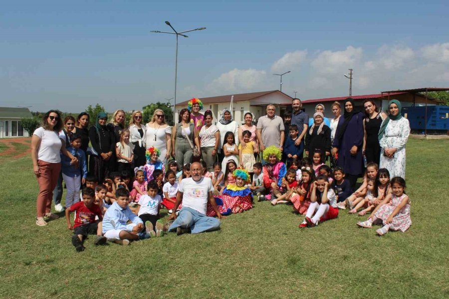 Miniklerin ’okuma Bayramı’ Etkinliği Göz Kamaştırdı