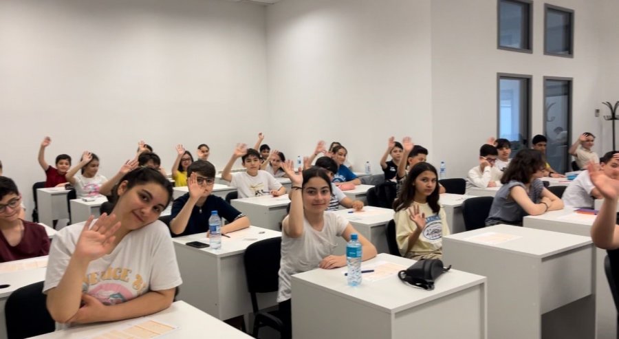 Antalya Matematik Olimpiyatı 4 Dilde Azerbaycan’da Gerçekleştirildi