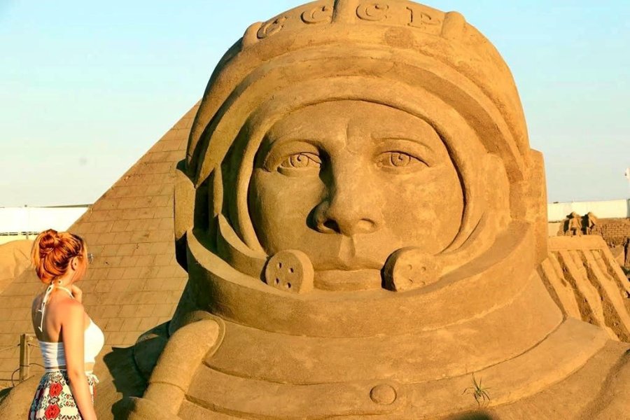 Antalya’da 10 Bin Ton Kum Kullanarak 25 Heykeltıraş Onlarca Heykel Yaptı