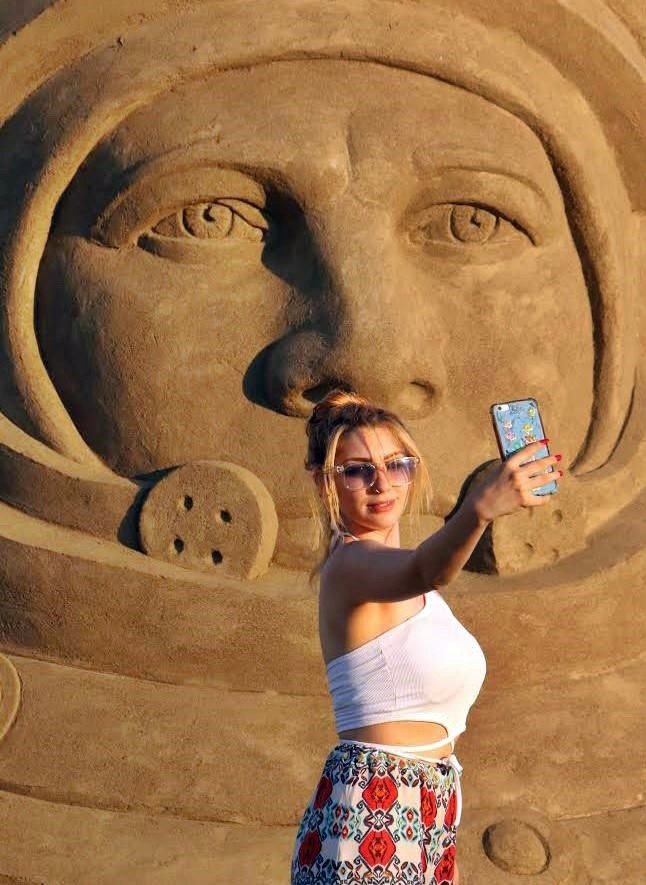 Antalya’da 10 Bin Ton Kum Kullanarak 25 Heykeltıraş Onlarca Heykel Yaptı