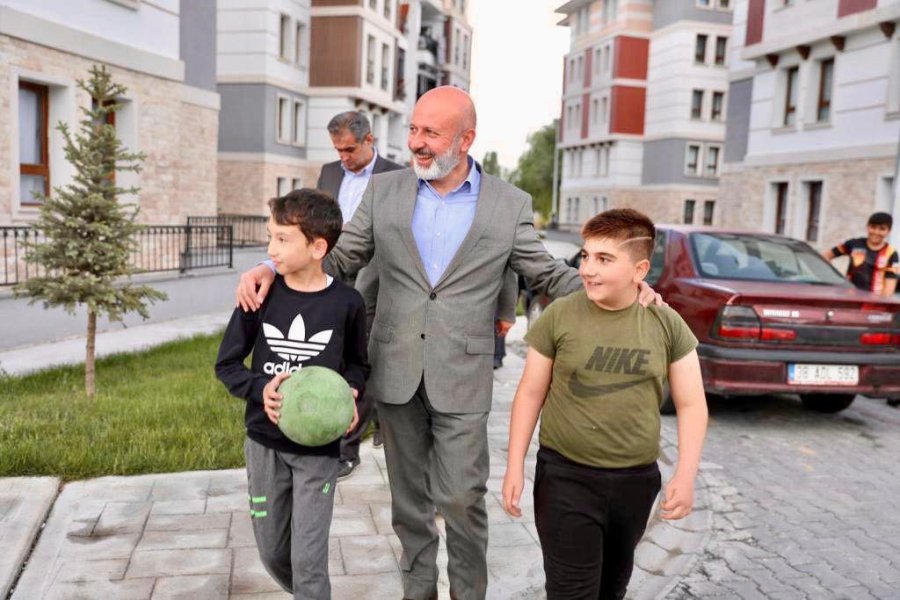 Başkan Çolakbayrakdar’dan Oruçreis’e Aile Sağlık Merkezi, Park Ve Halı Saha