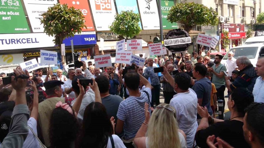 Mersin Çarşı Esnafı Dükkanlarının Yıkılmasını İstemiyor