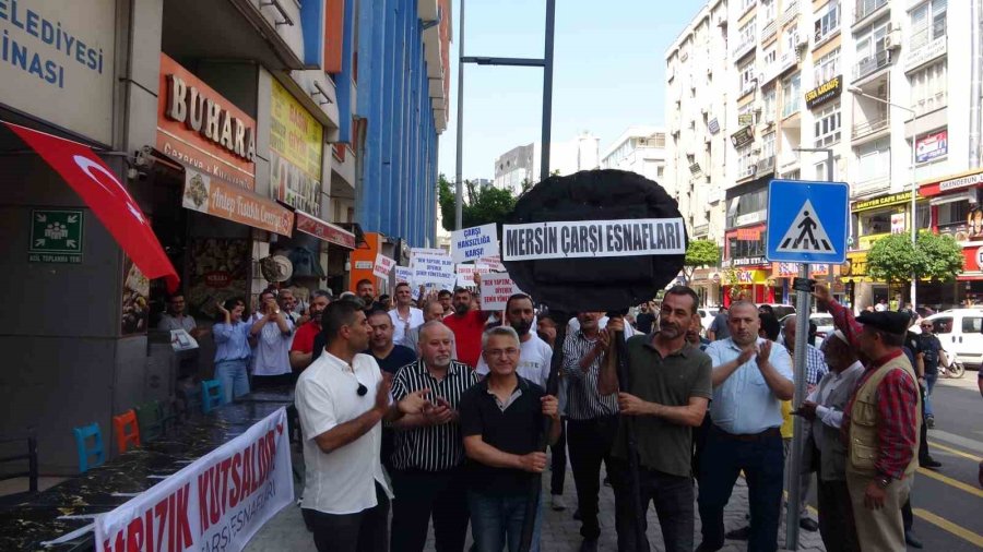 Mersin Çarşı Esnafı Dükkanlarının Yıkılmasını İstemiyor