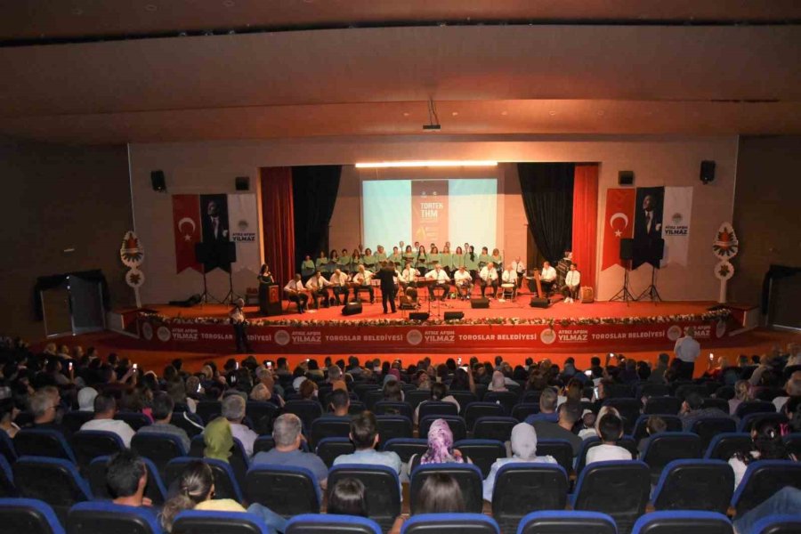 Tortek Türk Halk Müziği Korosu Büyük Beğeni Topladı