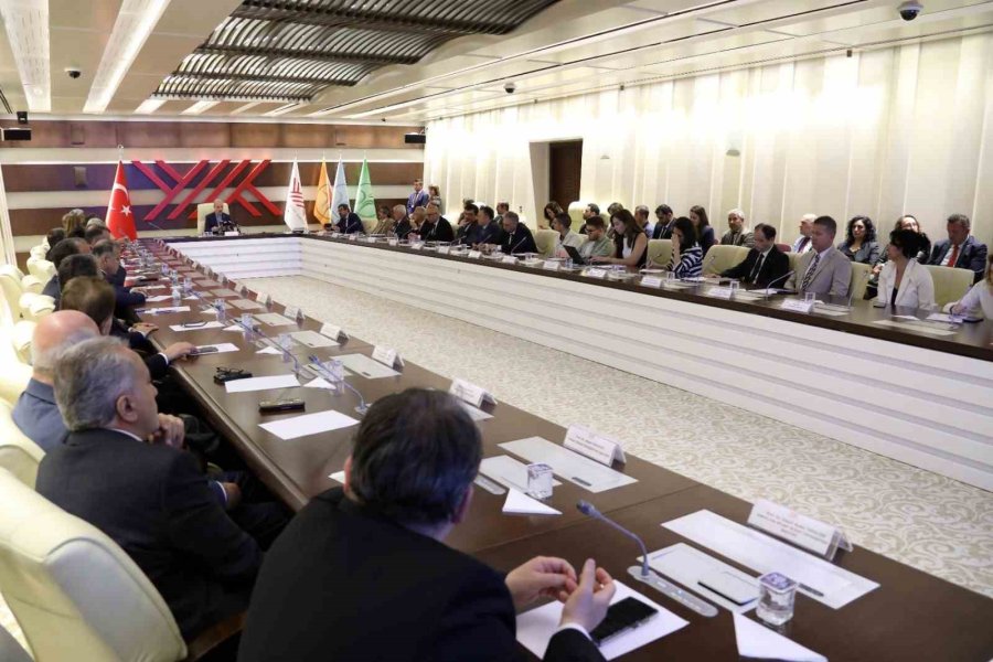 Anadolu Üniversitesi 2023 Engelsiz Üniversite Ödüllerinden Yine Çok Sayıda Ödülle Döndü