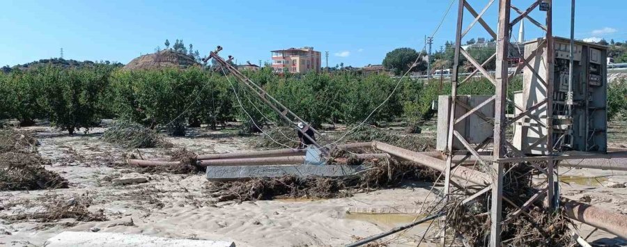 Mersin Mut’ta Yağışlardan Etkilenen Alanlarda Hasar Tespiti