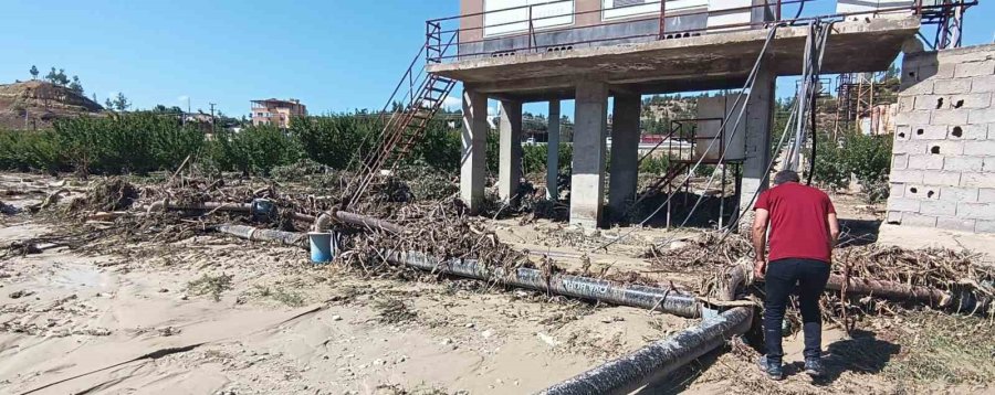 Mersin Mut’ta Yağışlardan Etkilenen Alanlarda Hasar Tespiti